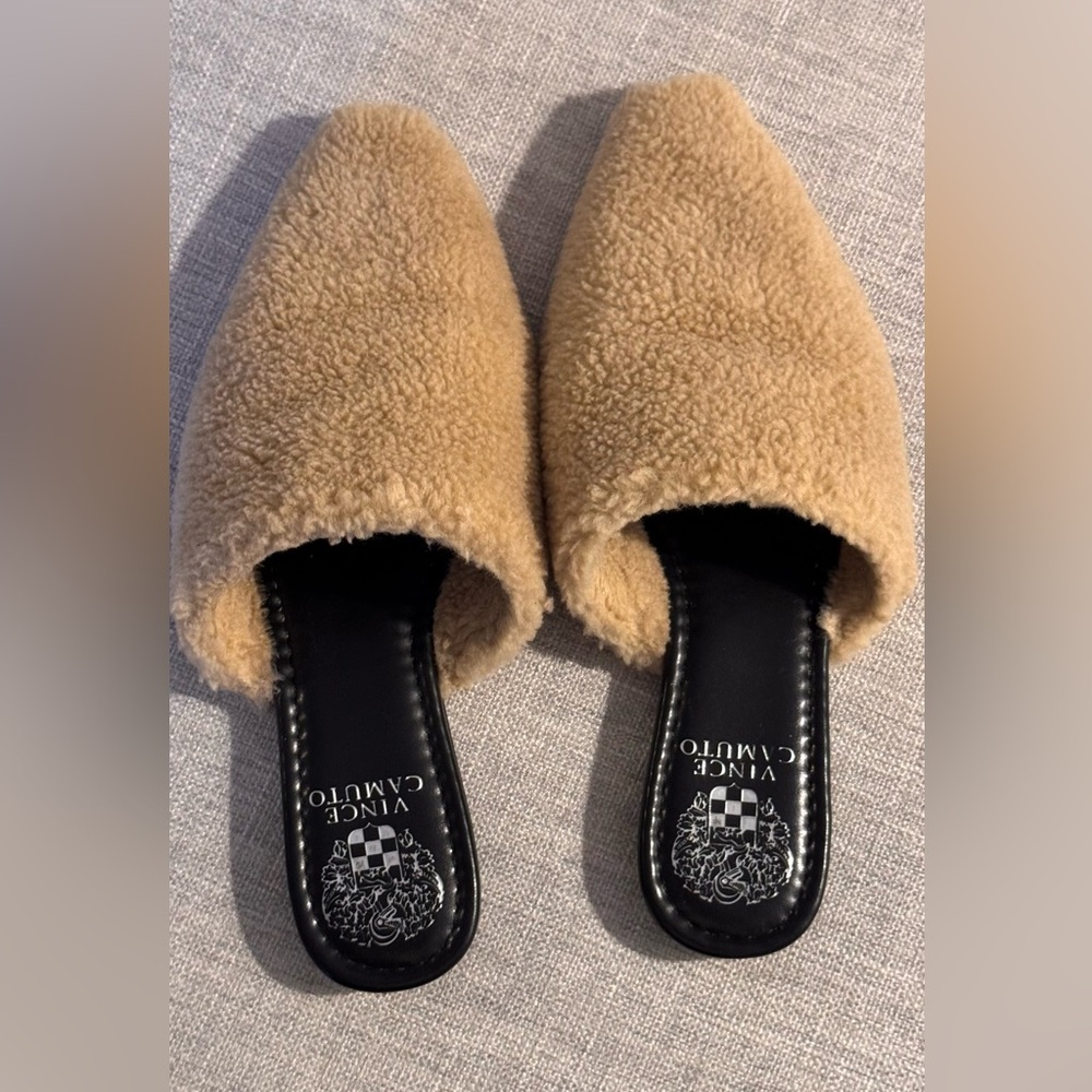 Vince Camuto Vameera Faux Shearling Mules Flats Slides